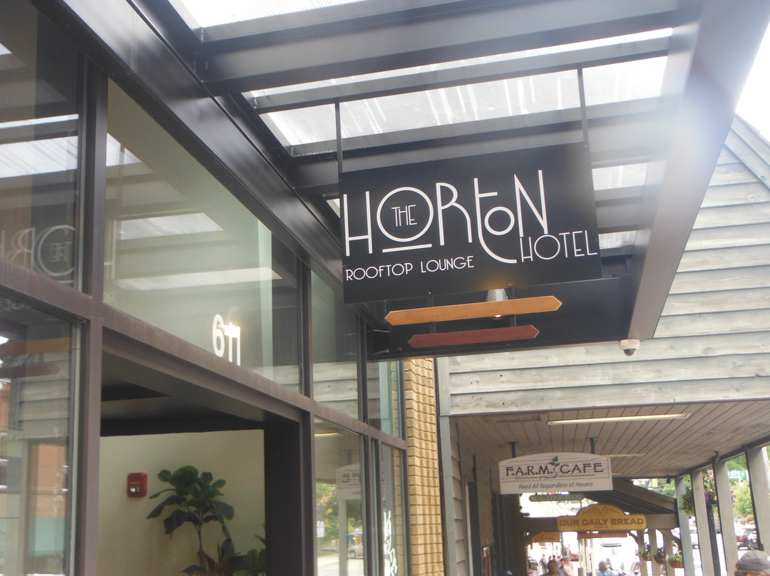 The Horton Hotel and Rooftop Lounge主图