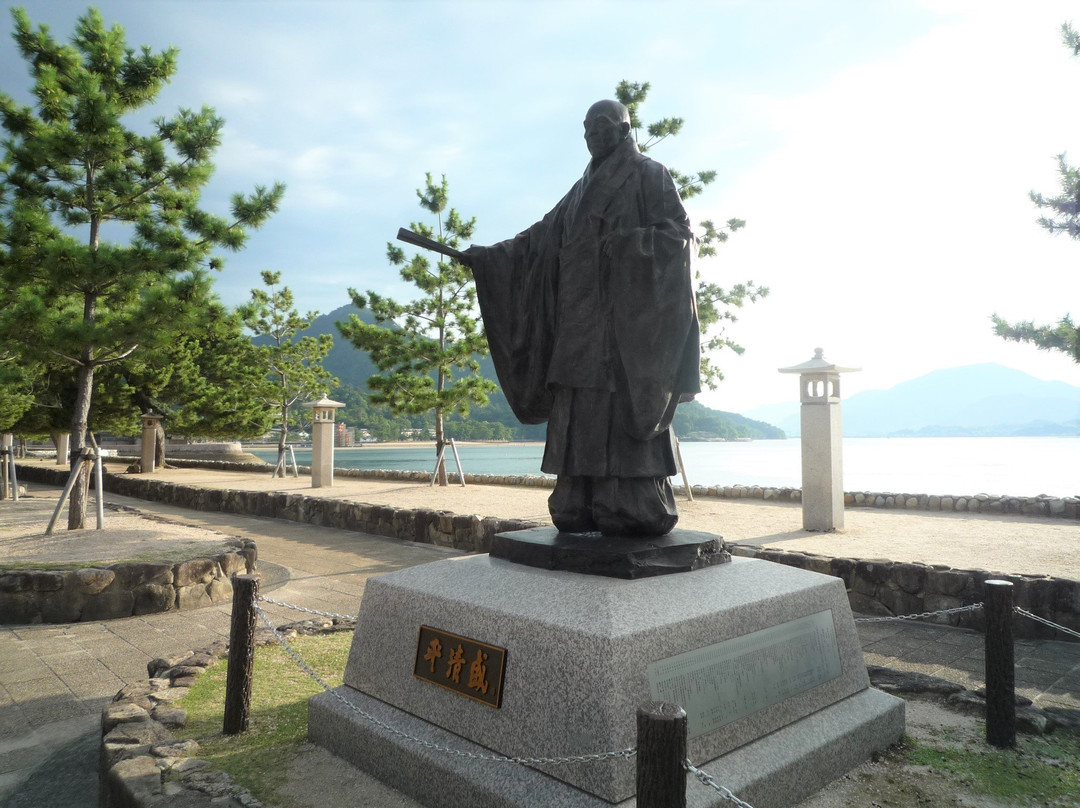 Statue of Tairano Kiyomori景点图片