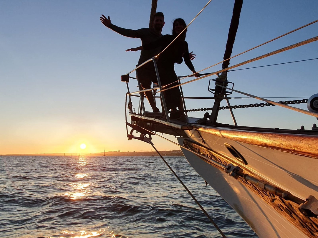 Furanai Sailboat Tours-里斯本必去景点
