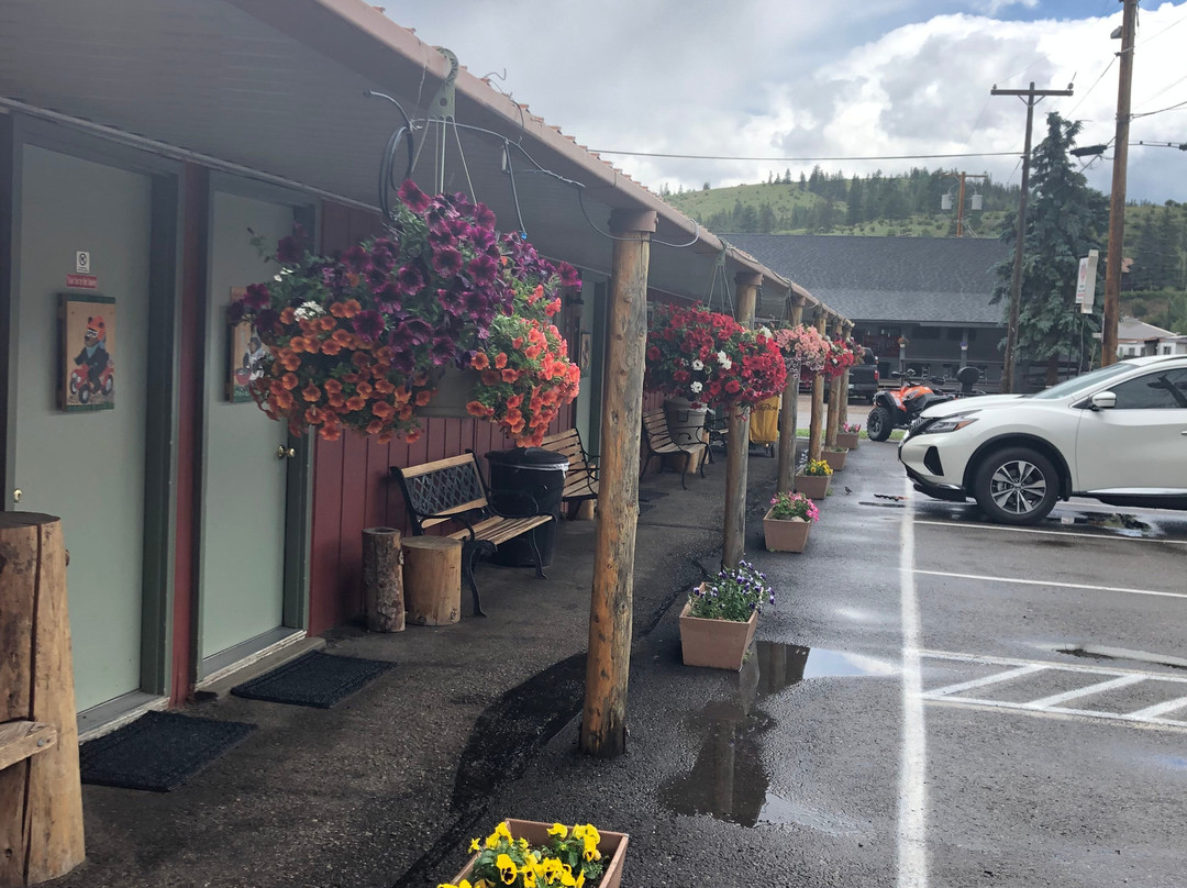 Creede Snowshoe Lodge主图