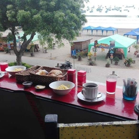 Los Islotes Beach Front Hostel主图