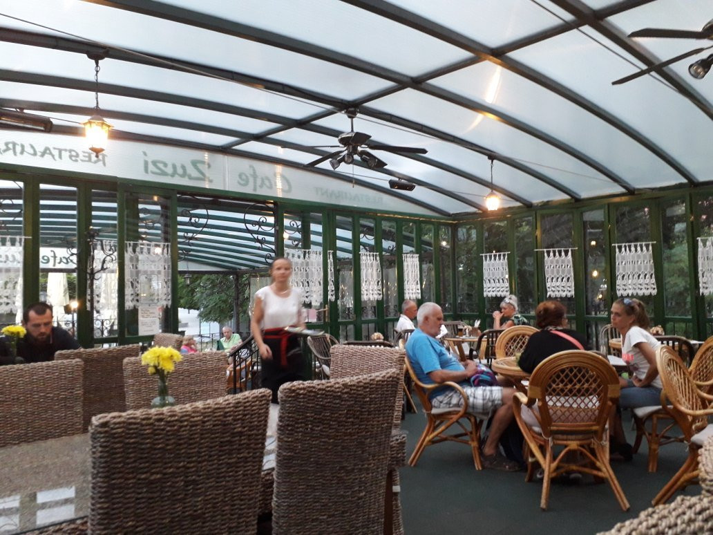 Cafe Restaurant Zuzi