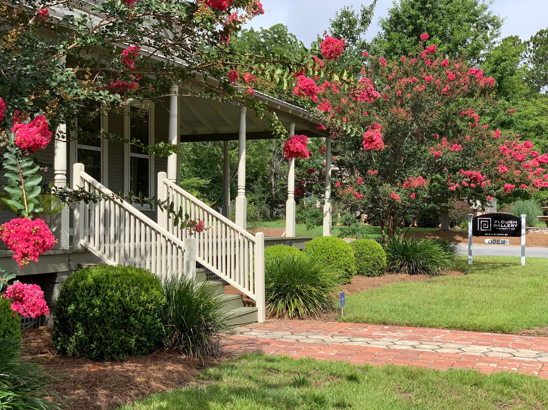 Plough Gallery-蒂夫顿必去景点