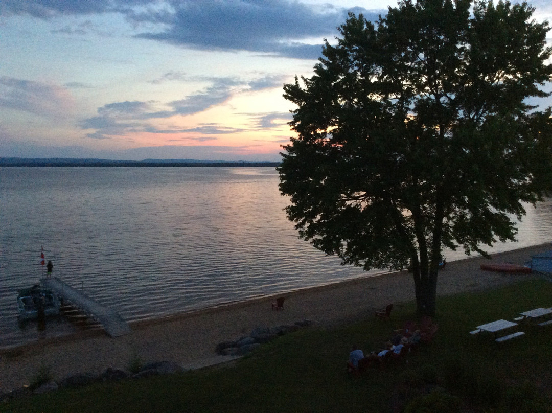 Sands on Golden Lake主图