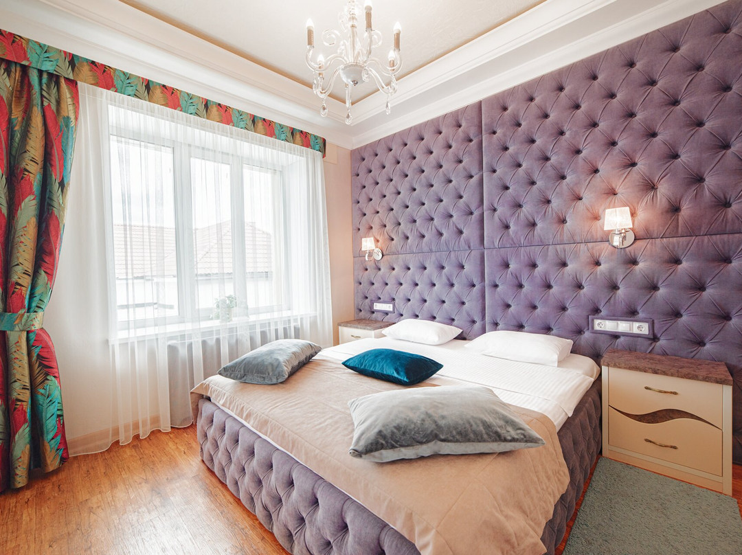Hotel SHATO CITY