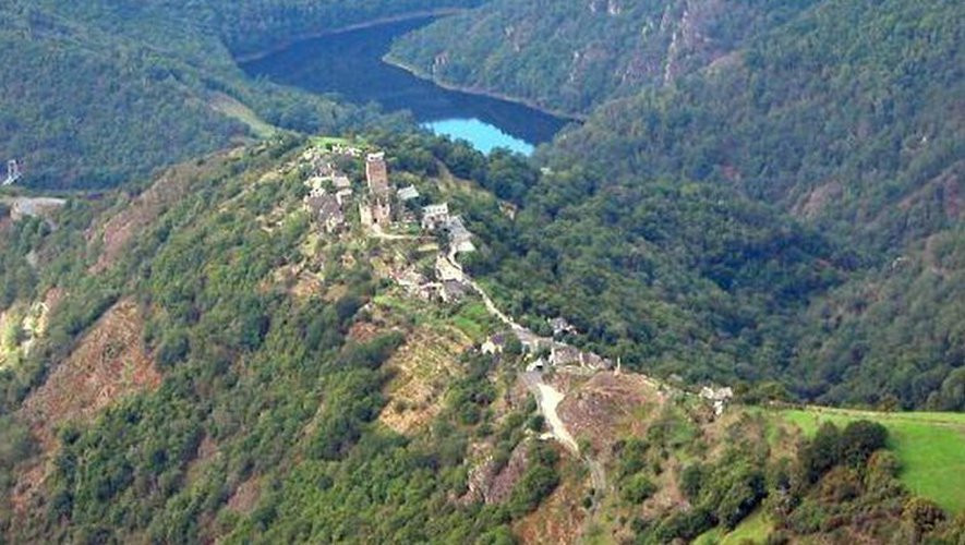 Belvédére des Gorges de la Truyére et du Chateau de Valon景点图片