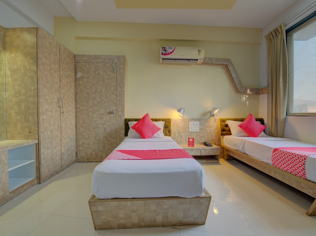 OYO 27740 Anantha Residency主图