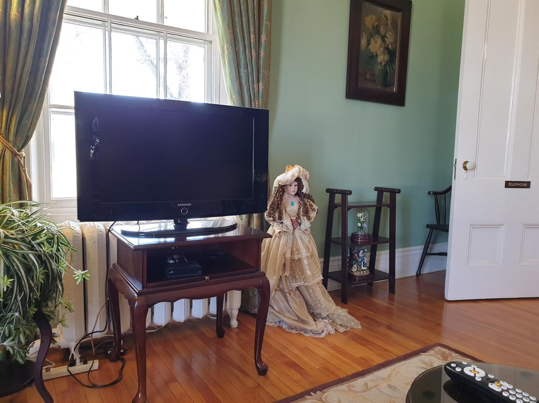 Marshlands Inn主图