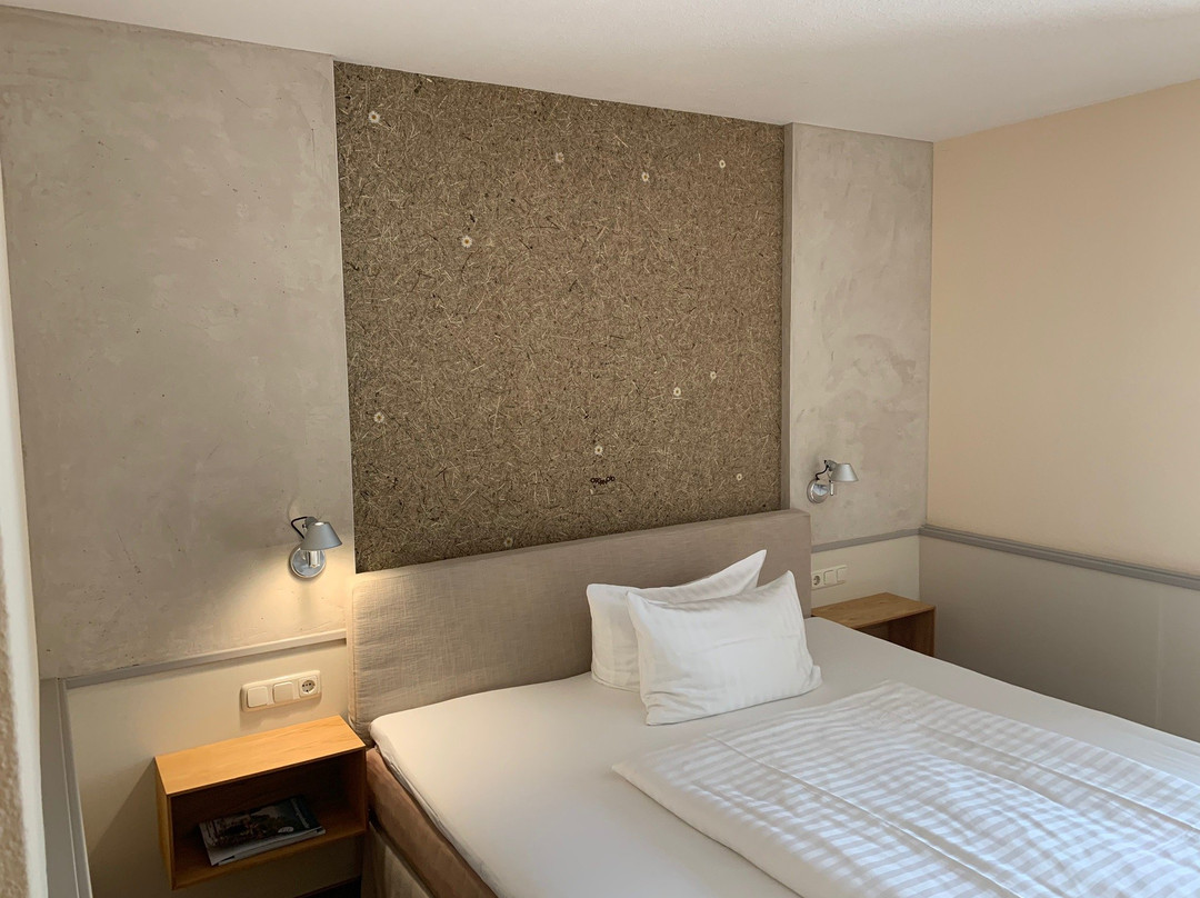 布朗达兰德酒店主图