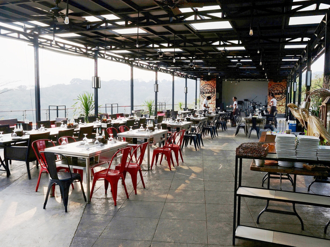 The Oriental Bataan主图