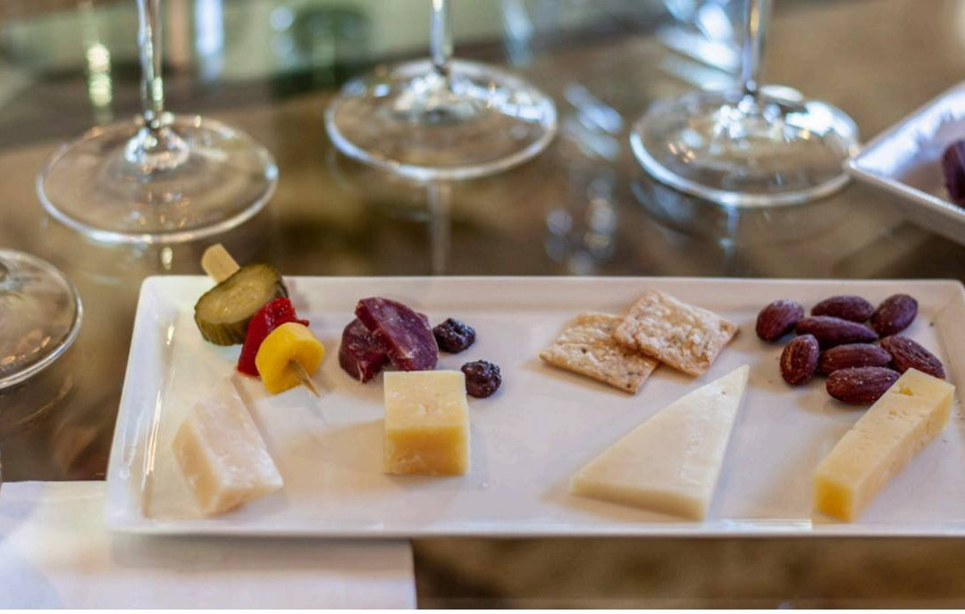Silver Trident Winery Tasting Home景点图片