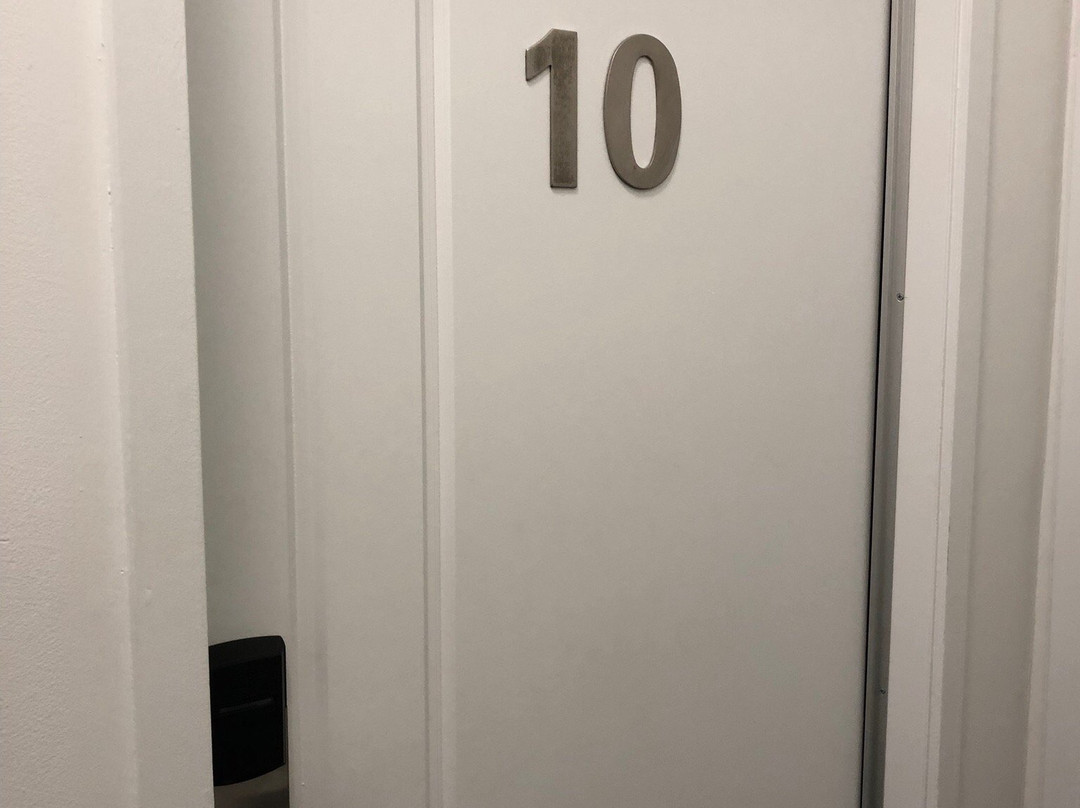 Queens Head Hotel主图