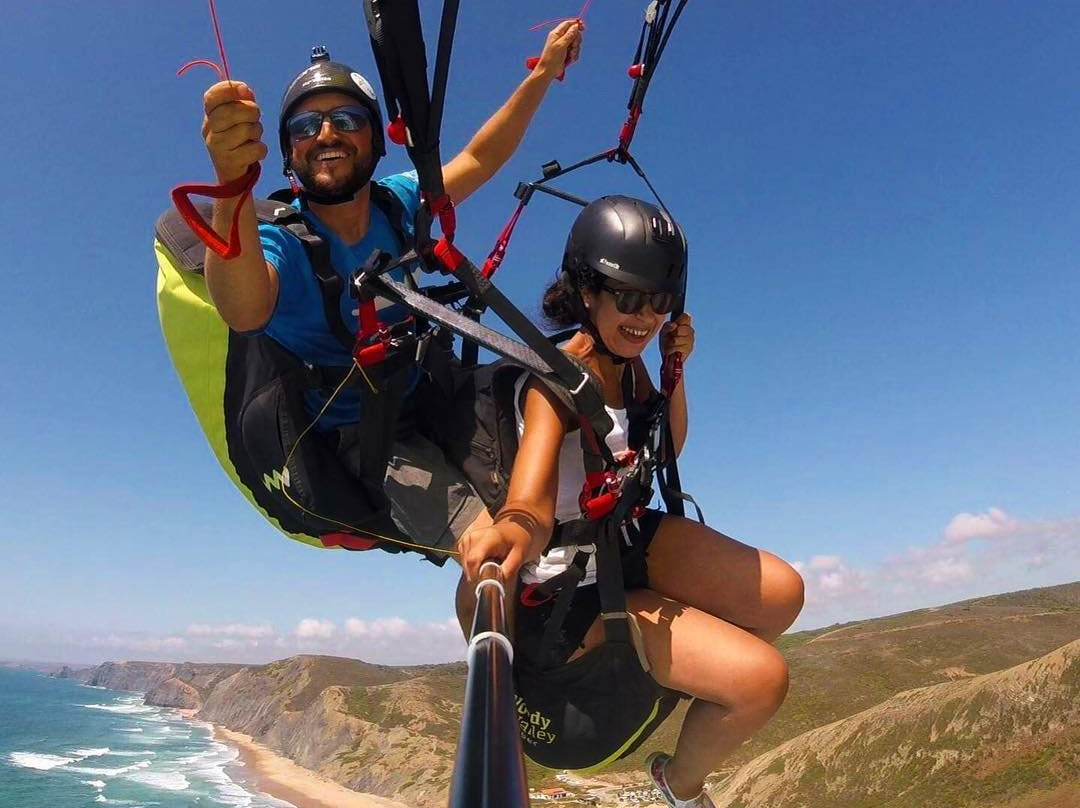 Paragliding with Nelson景点图片
