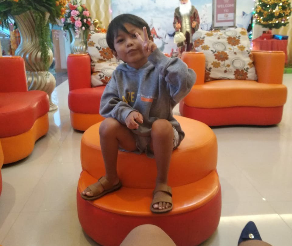 Fortune Front One Hotel Kendari主图