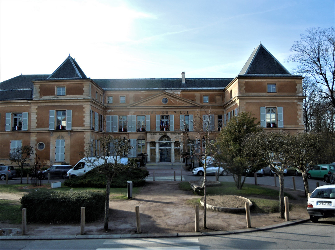Chateau du Vicomte de Puysegur-Clichy-Sous-Bois必去景点