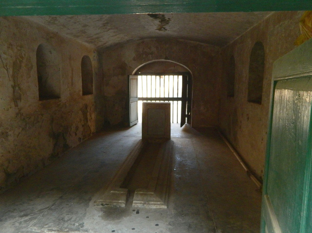 Tomb of Azimunnisa Begum景点图片