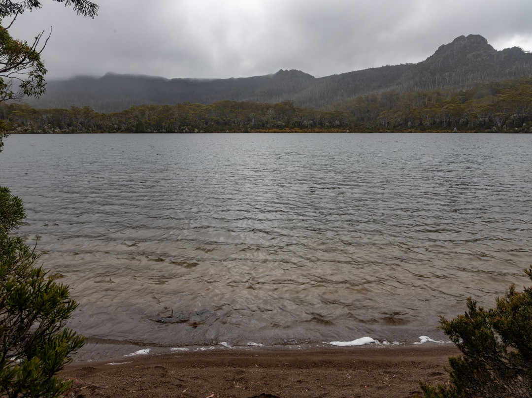 Shadow Lake Circuit Walk景点图片