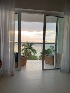 S Hotel Montego Bay主图