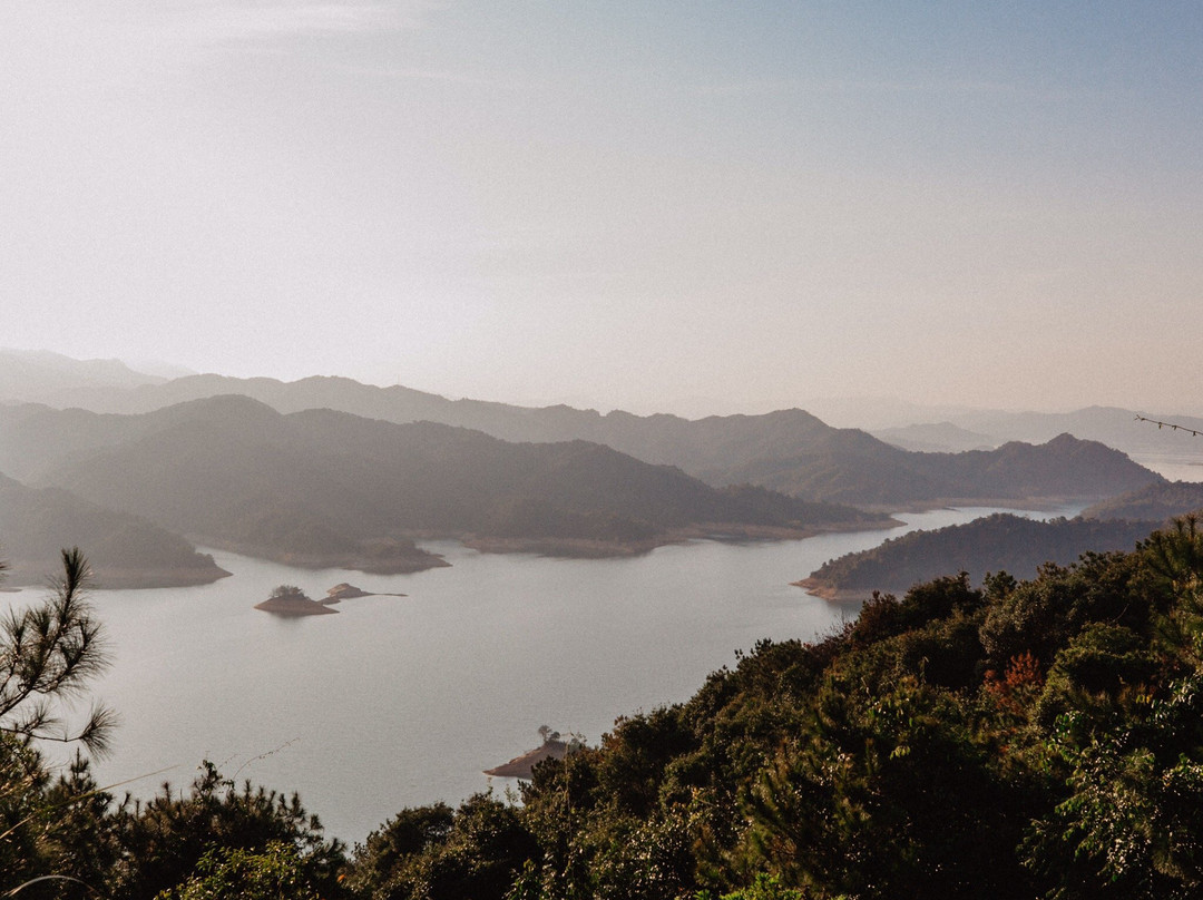 河源新丰江水库大坝-河源市必去景点