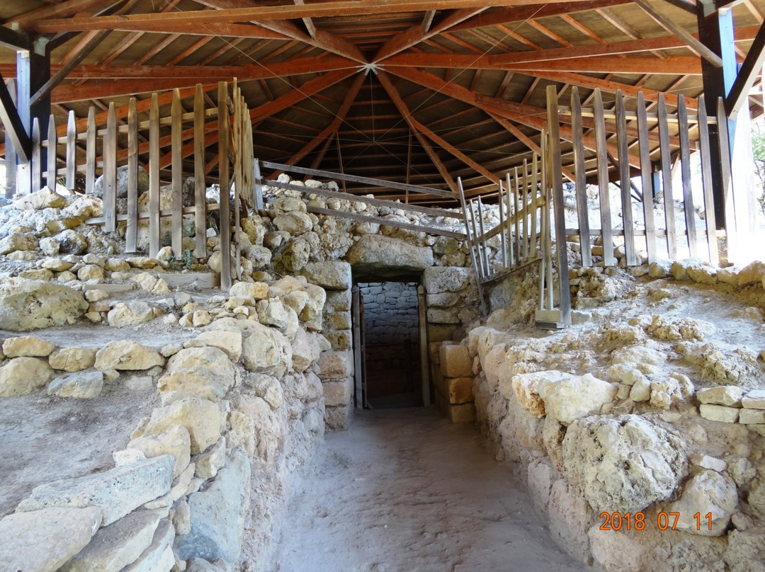 Mycenaean Tholos Tomb景点图片