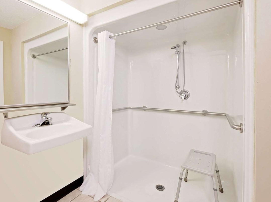 Baymont by Wyndham Battle Creek Downtown主图