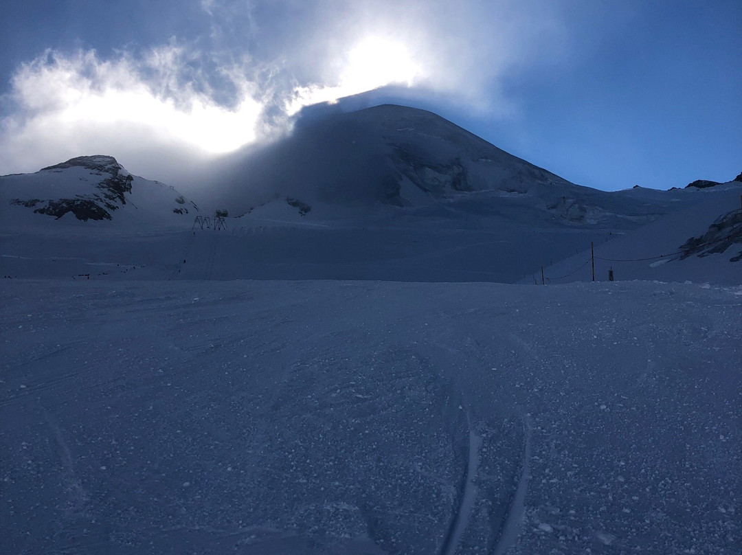 Swiss Ski School Saas Fee景点图片