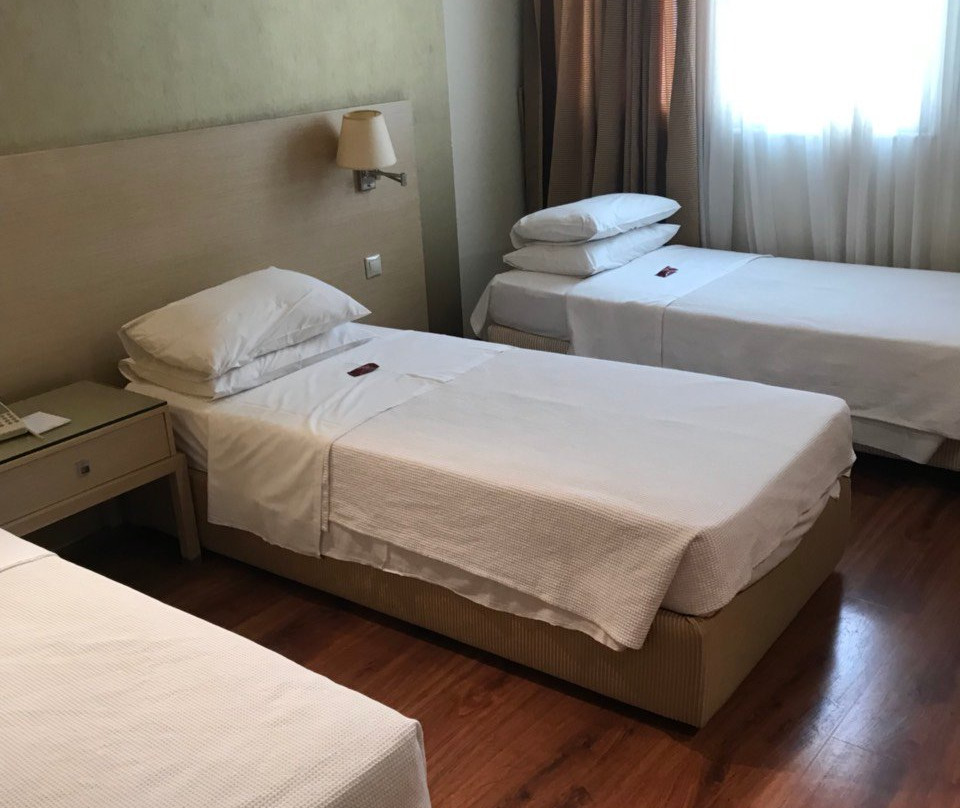 烟草大酒店主图