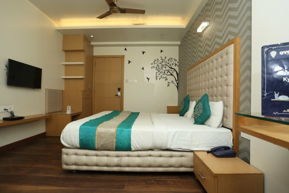 OYO 3774 Hotel Naman Palace主图