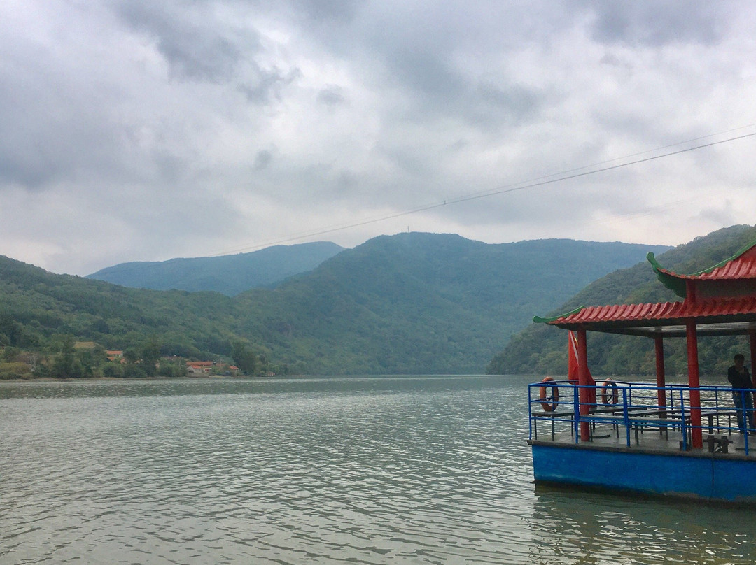 宽甸县青山湖-宽甸满族自治县必去景点