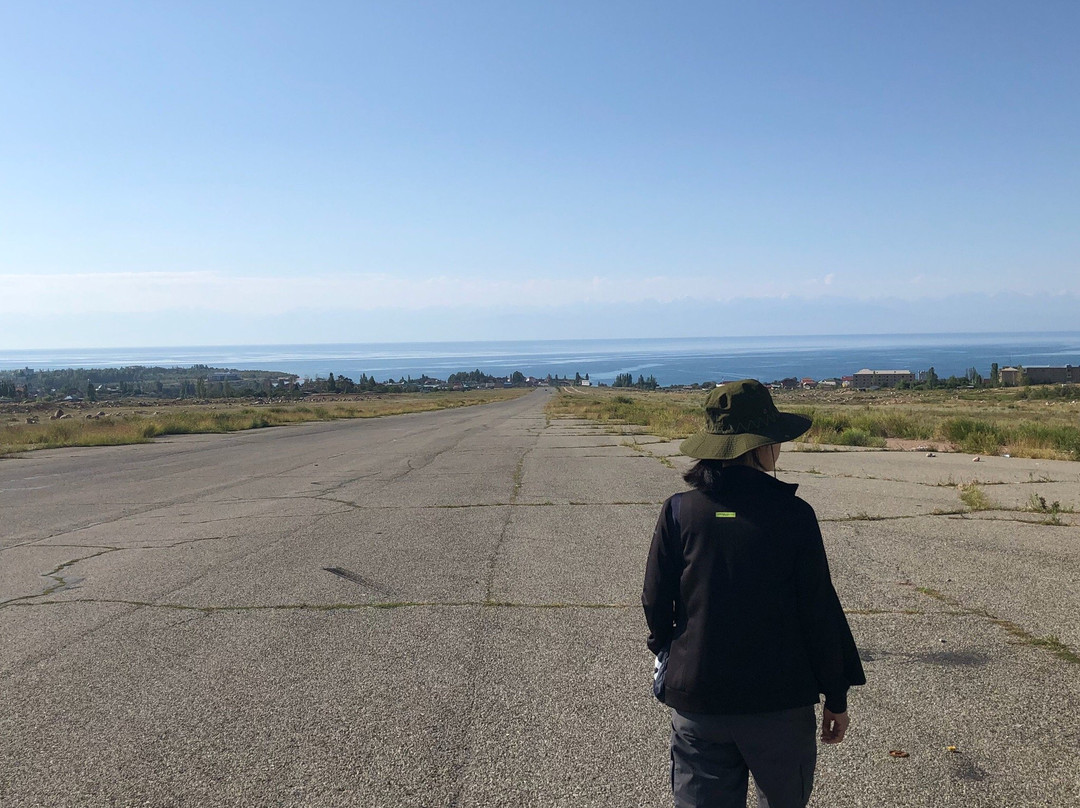 Abandoned Airport Cholpon Ata-乔尔蓬阿塔必去景点
