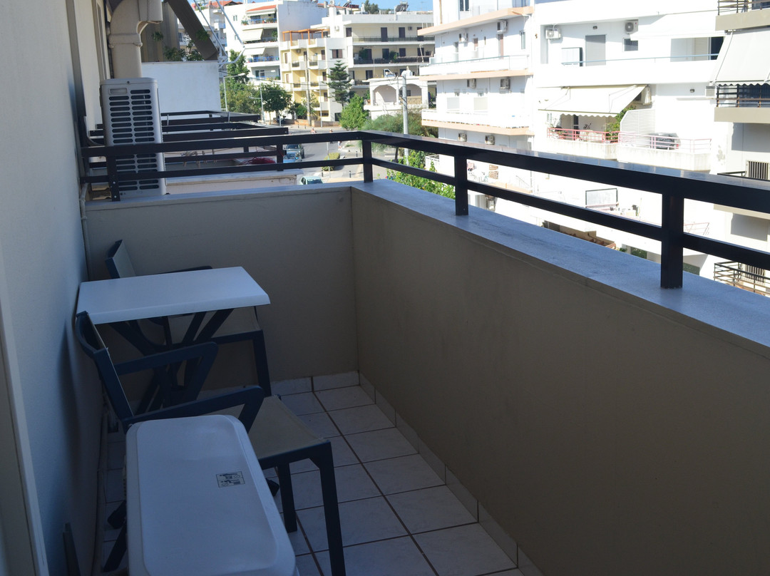 Elina Hotel Apartments主图