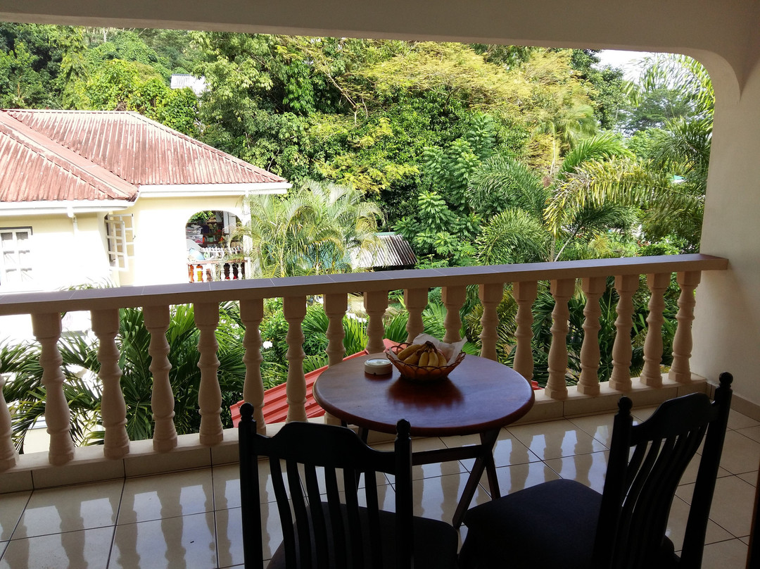 Forest Lodge Guest House主图