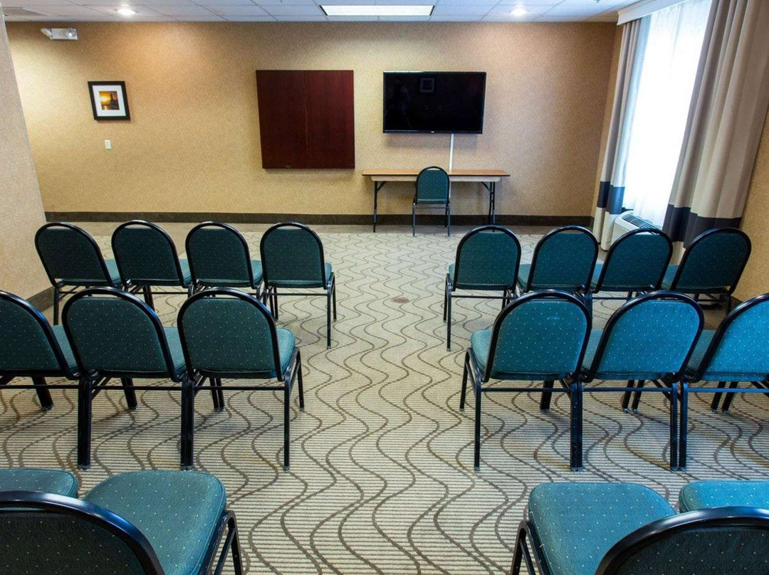 Comfort Suites Grand Rapids South主图