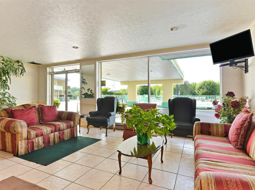 Americas Best Value Inn & Suites South Boston主图