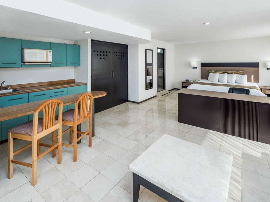 Ramada Hola Culiacan主图