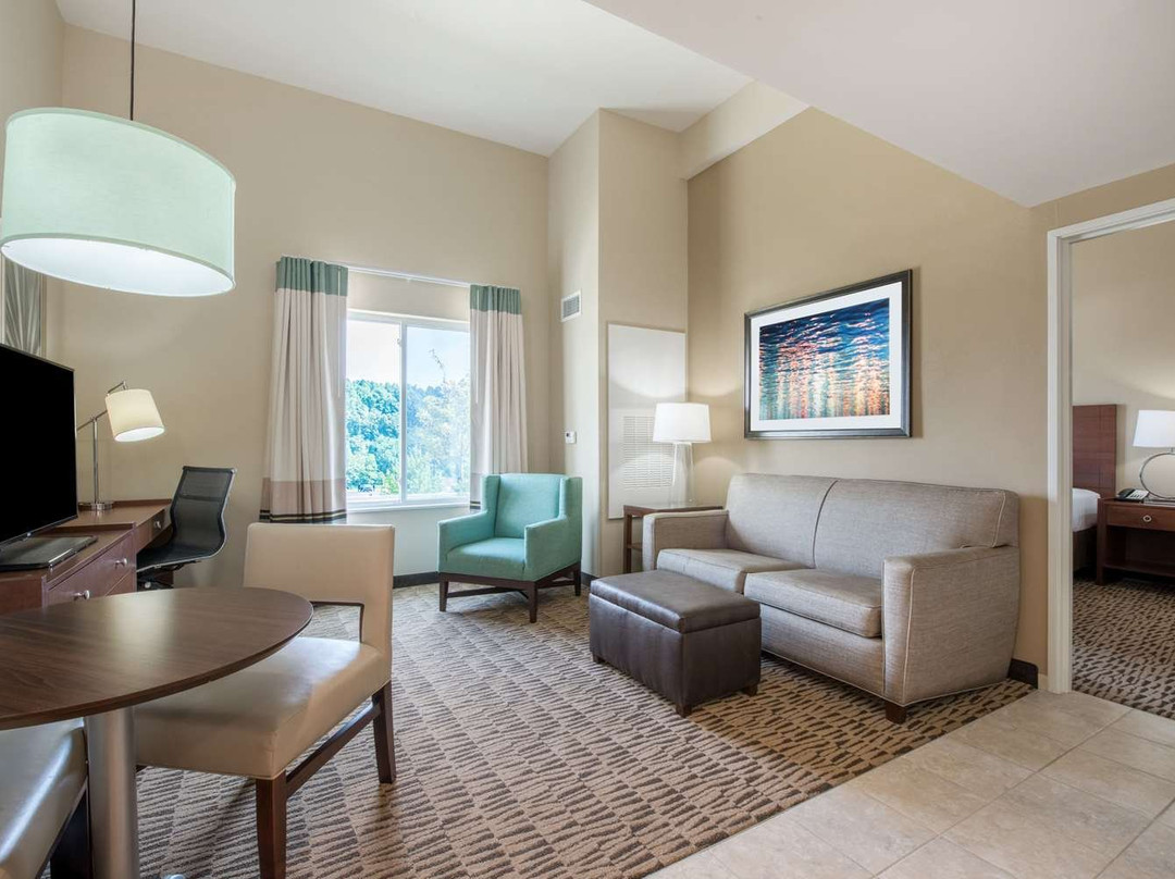 Hawthorn Suites by Wyndham Bridgeport/Clarksburg主图