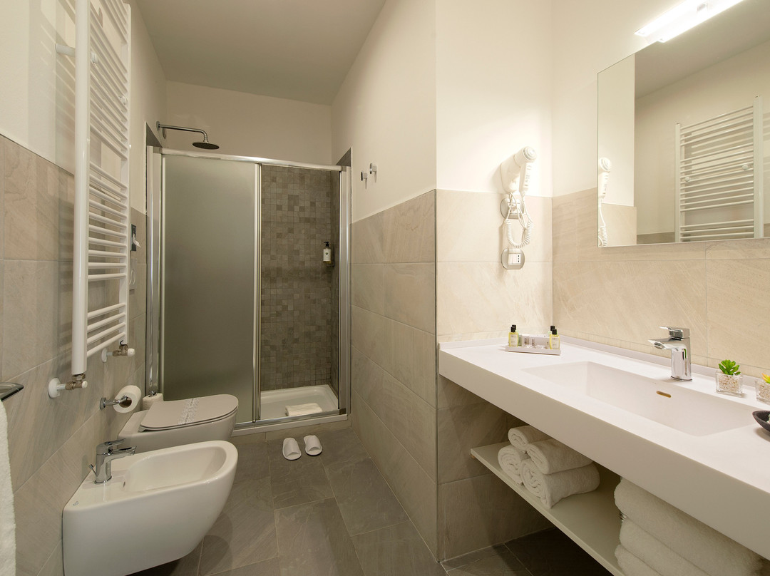 Monza City Rooms & Studios主图