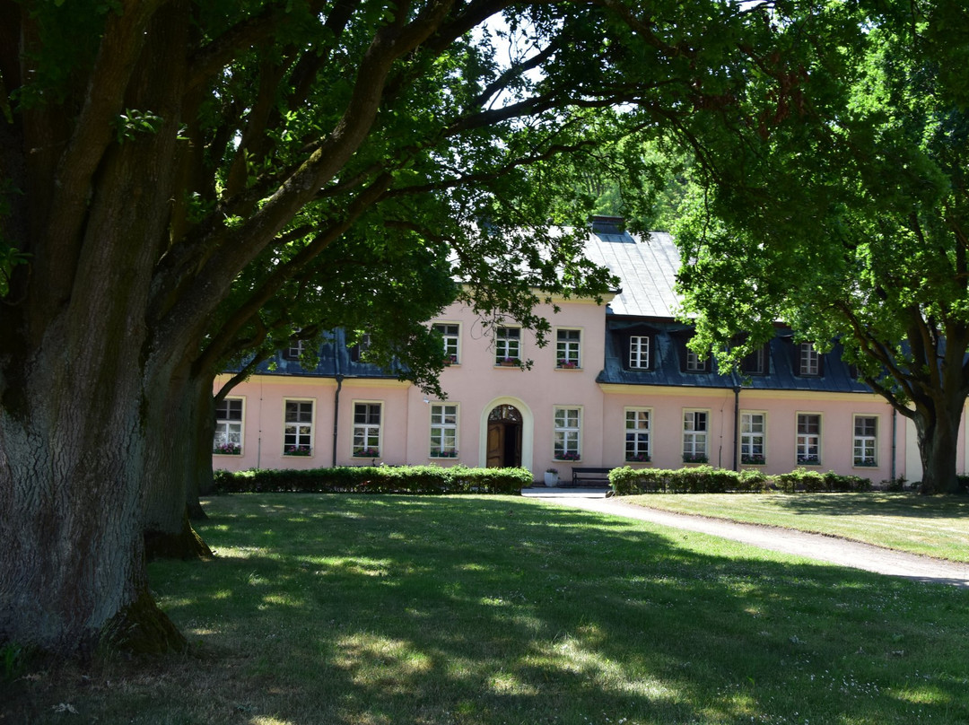 Dworek  Bielin主图