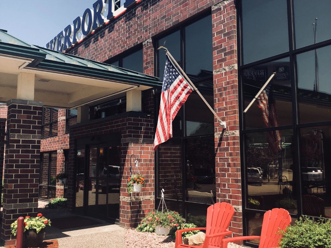 Express Suites Riverport- Conference and Event Center主图