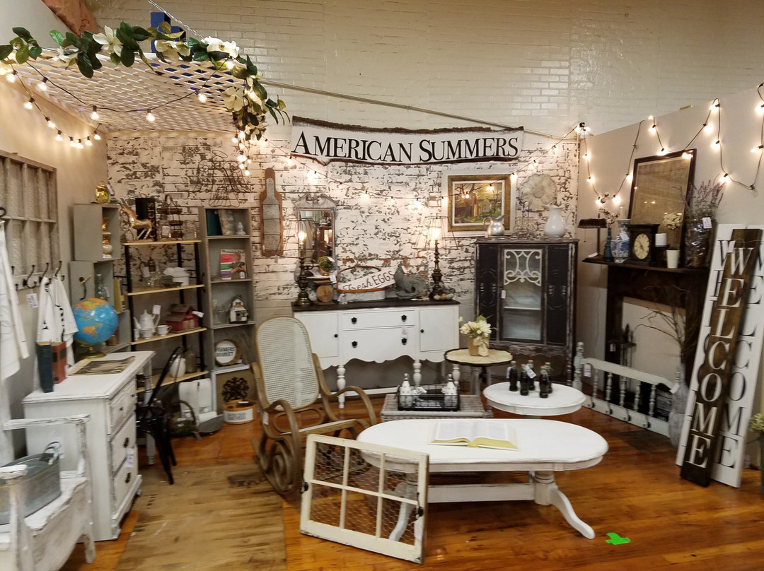 Catawba River Antique Mall景点图片
