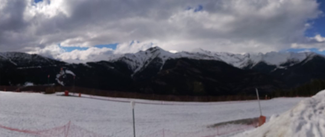 格兰德瓦利拉滑雪场景点图片