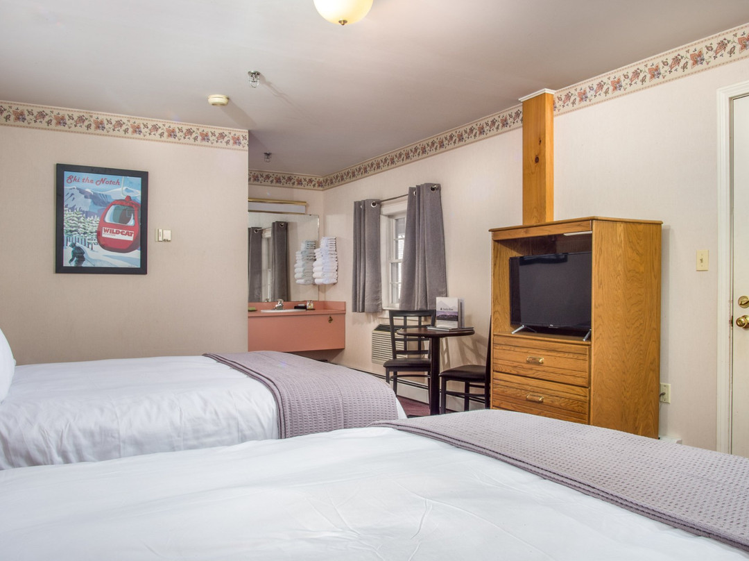 Mountain Village Lodge主图