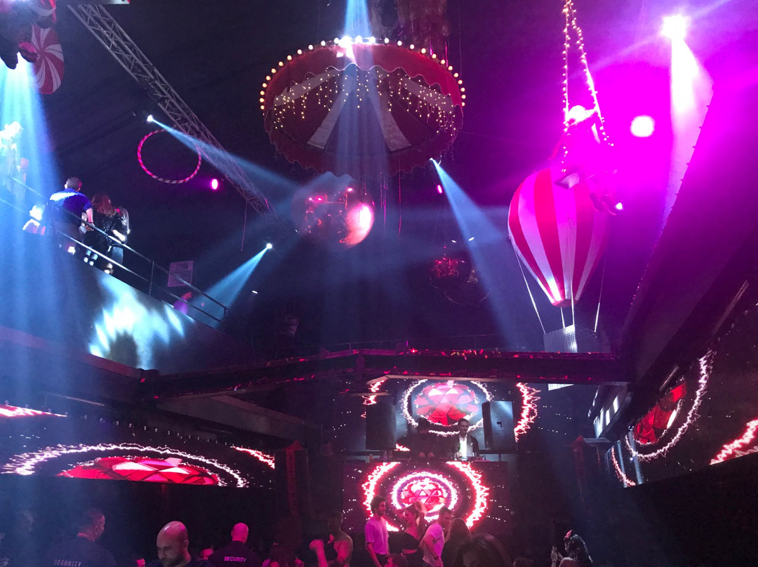 Pub Crawl Beirut-贝鲁特必去景点