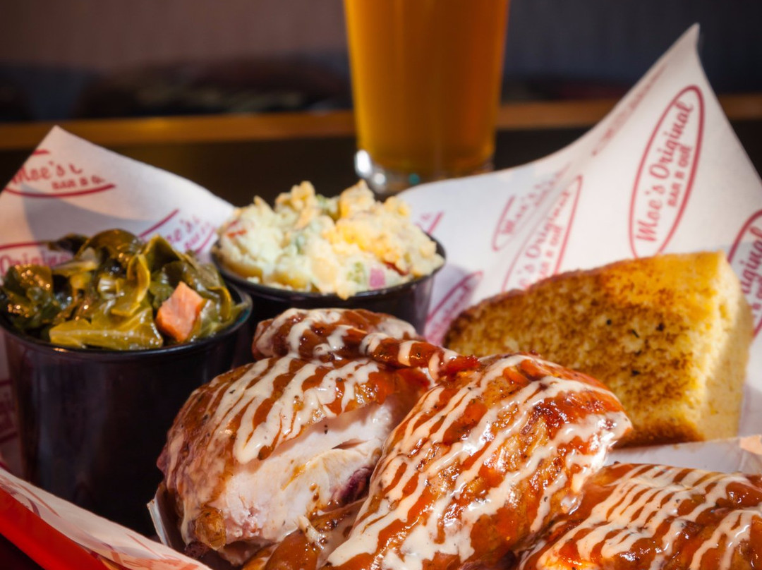 Moe's Original Bbq Bowling-恩格尔伍德必去景点