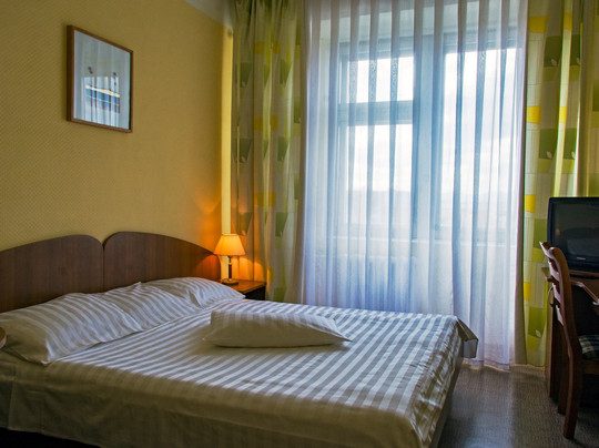 Okhotskoye酒店住宿-Lada