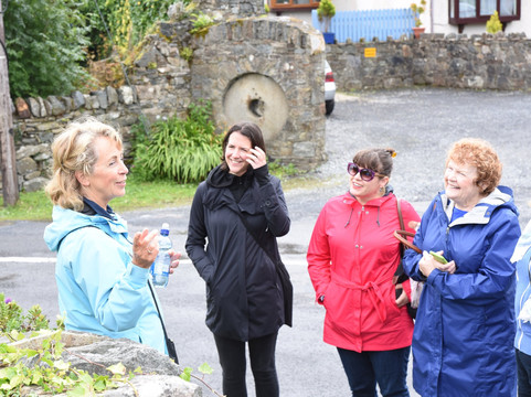 Clifden Historical Walking Tours-Clifden必去景点