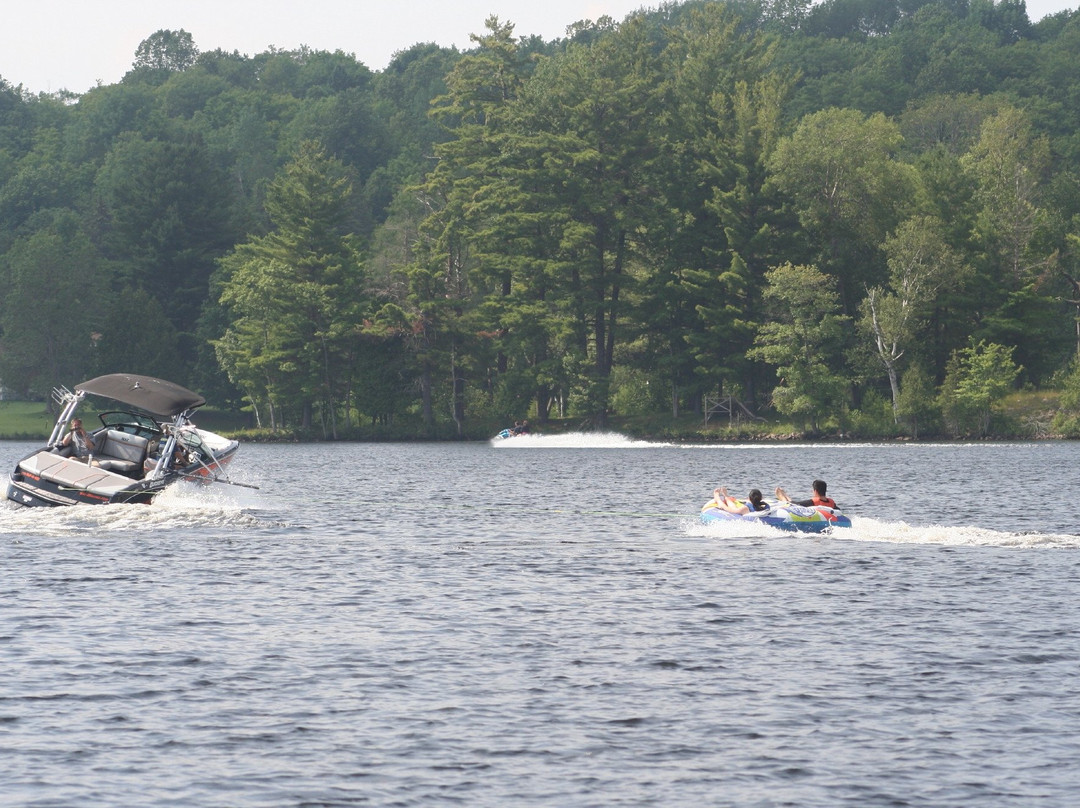 Ski-Mazing Water Sports-Haliburton必去景点