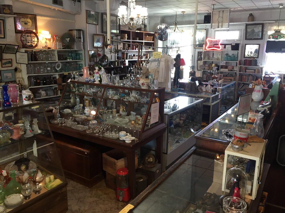 Corner Junkstore-圣查尔斯必去景点