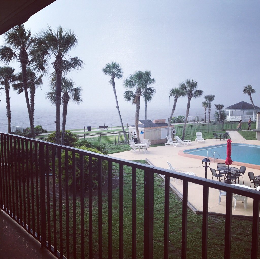 Monroe's On The Lake Hotel & Banquet Hall-酒店景观