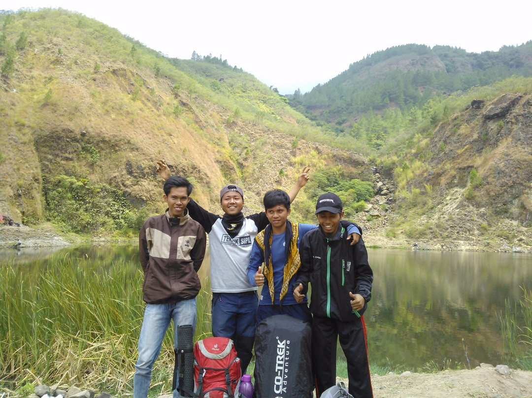 Tanralili Lake景点图片